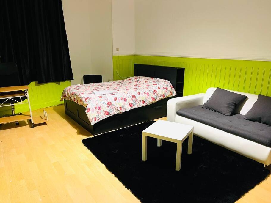 Chambre, Appartement de location courte et longue durée Lieja Exterior foto